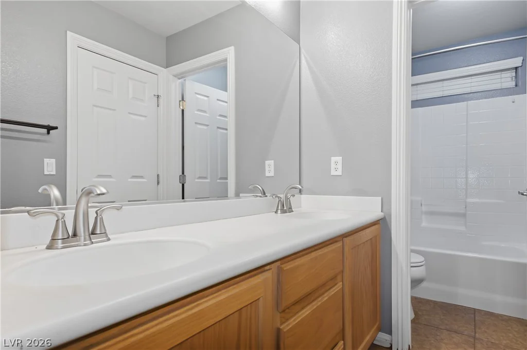 354 Shimmering Moon, Henderson, NV 89015