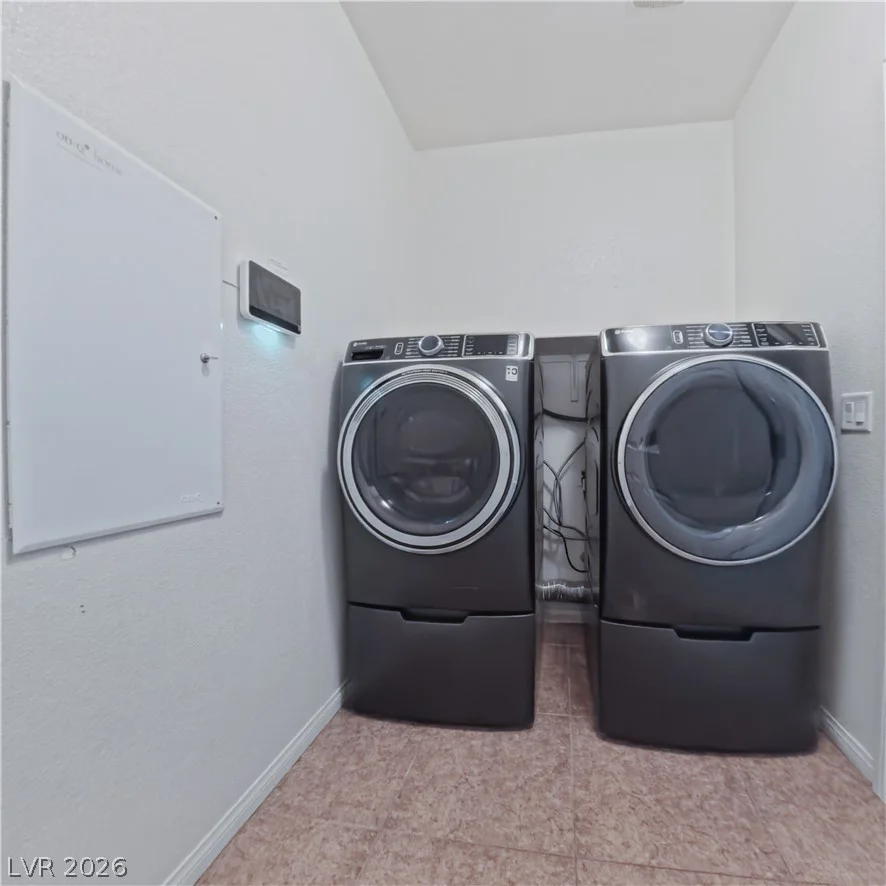354 Shimmering Moon, Henderson, NV 89015
