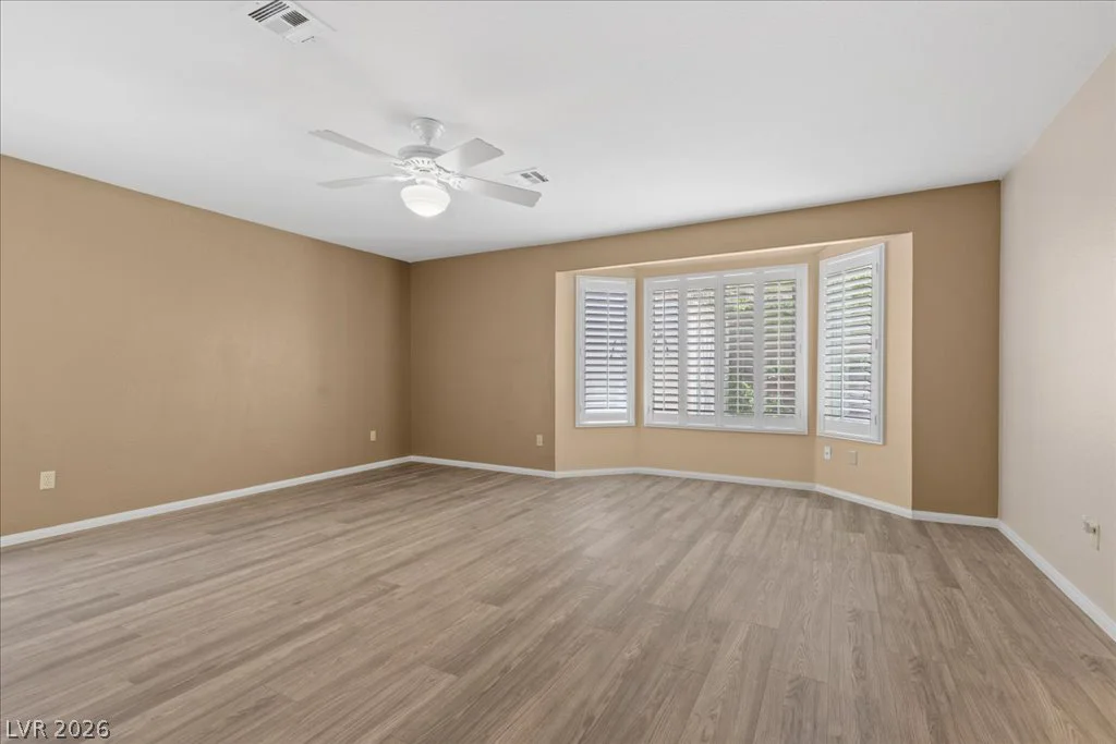 8245 Aqua Spray, Las Vegas, NV 89128
