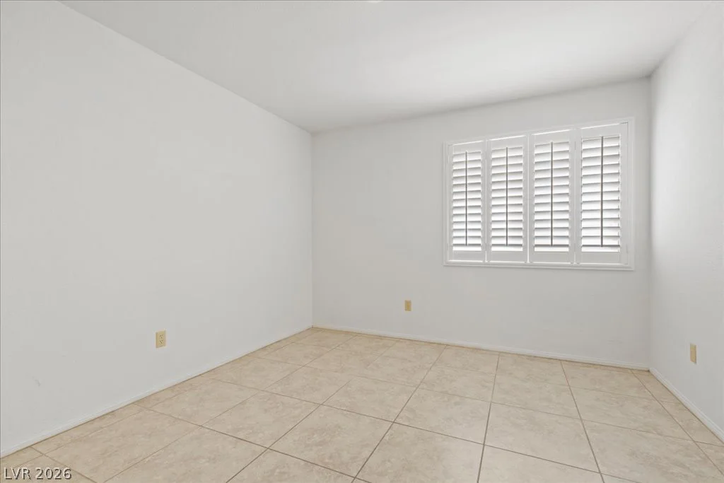 8245 Aqua Spray, Las Vegas, NV 89128