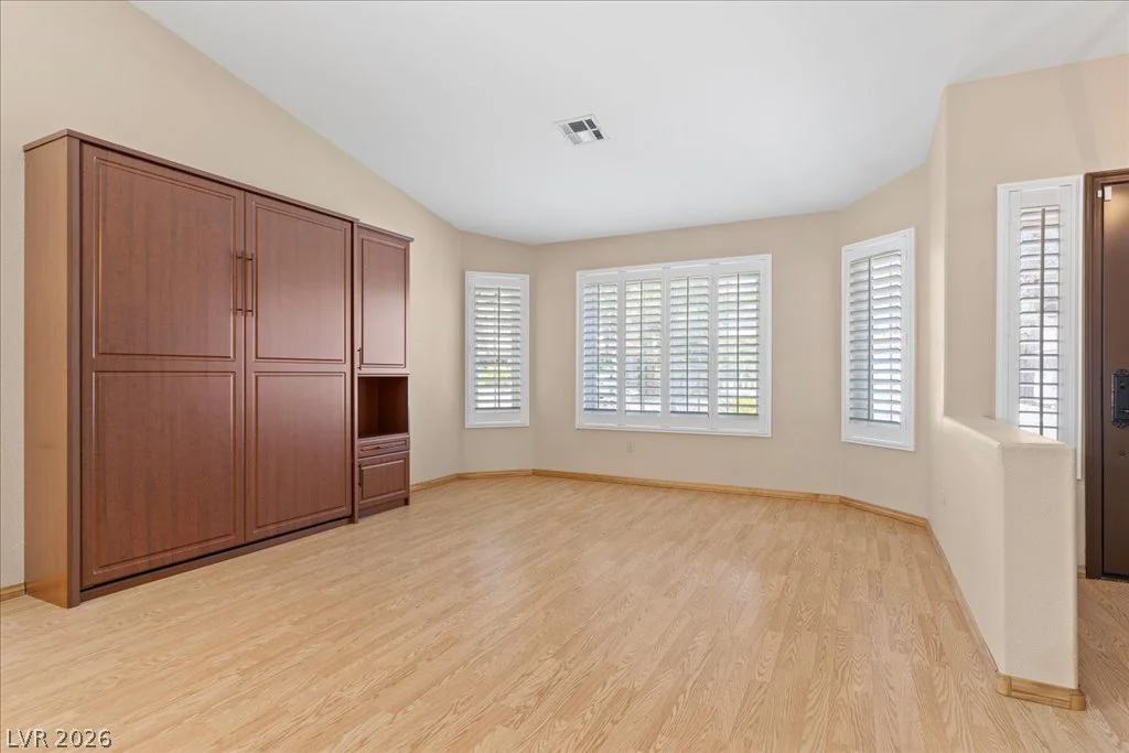 8245 Aqua Spray, Las Vegas, NV 89128