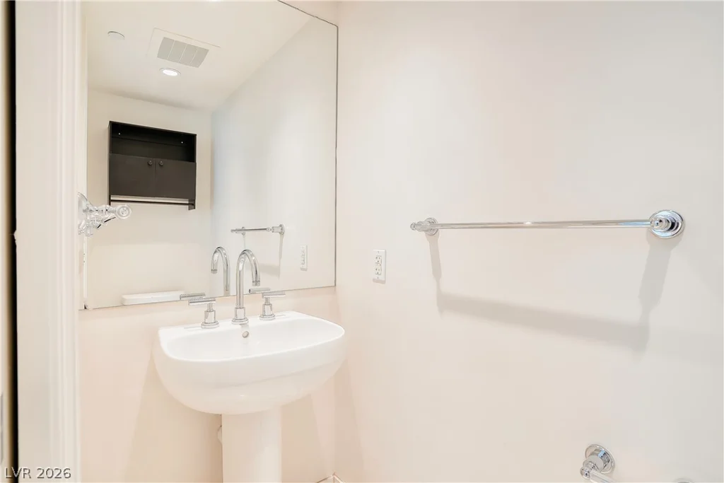 222 Karen, Las Vegas, NV 89109