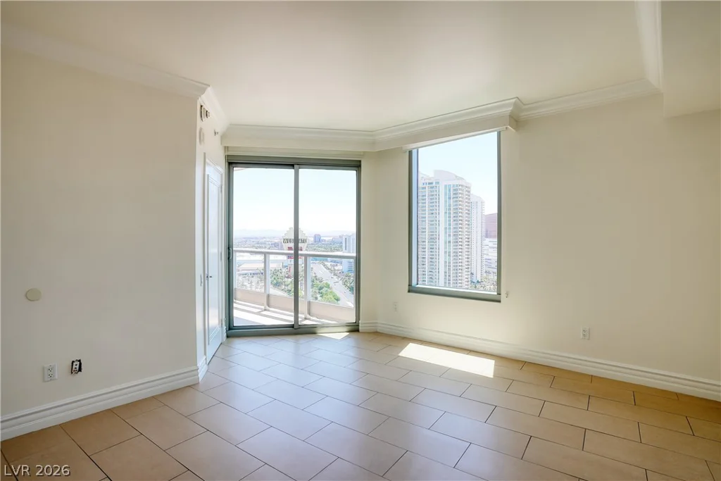 222 Karen, Las Vegas, NV 89109