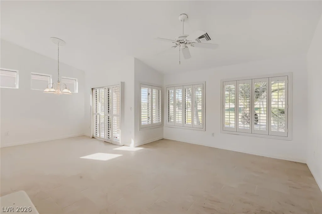 10017 Hunter Springs, Las Vegas, NV 89134