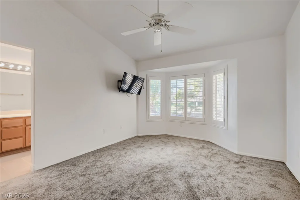 10017 Hunter Springs, Las Vegas, NV 89134