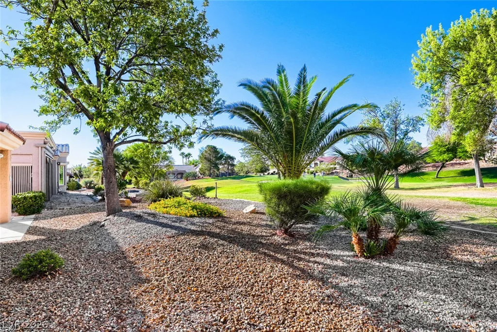 10017 Hunter Springs, Las Vegas, NV 89134