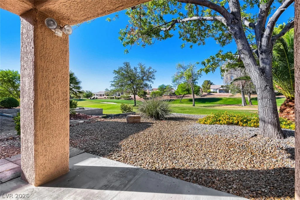 10017 Hunter Springs, Las Vegas, NV 89134