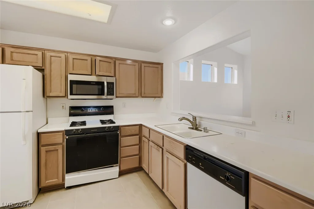 10017 Hunter Springs, Las Vegas, NV 89134