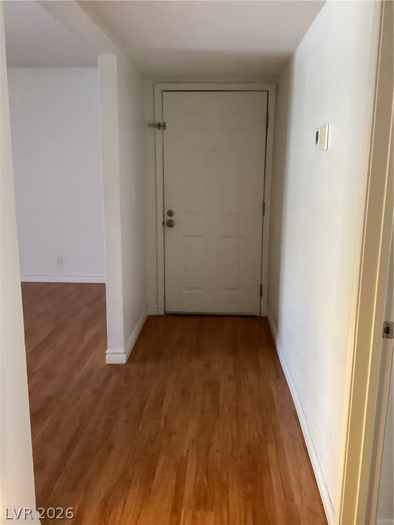 5404 River Glen, Las Vegas, NV 89103