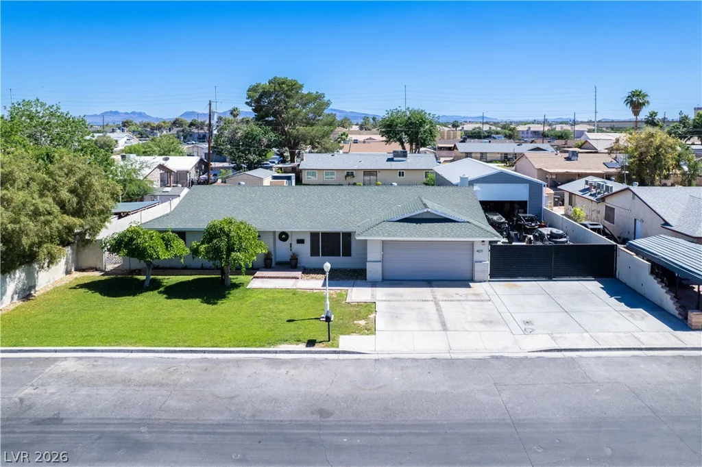 4571 Cleveland, Las Vegas, NV 89104