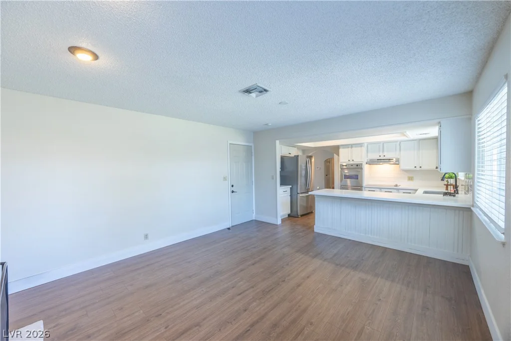 4571 Cleveland, Las Vegas, NV 89104