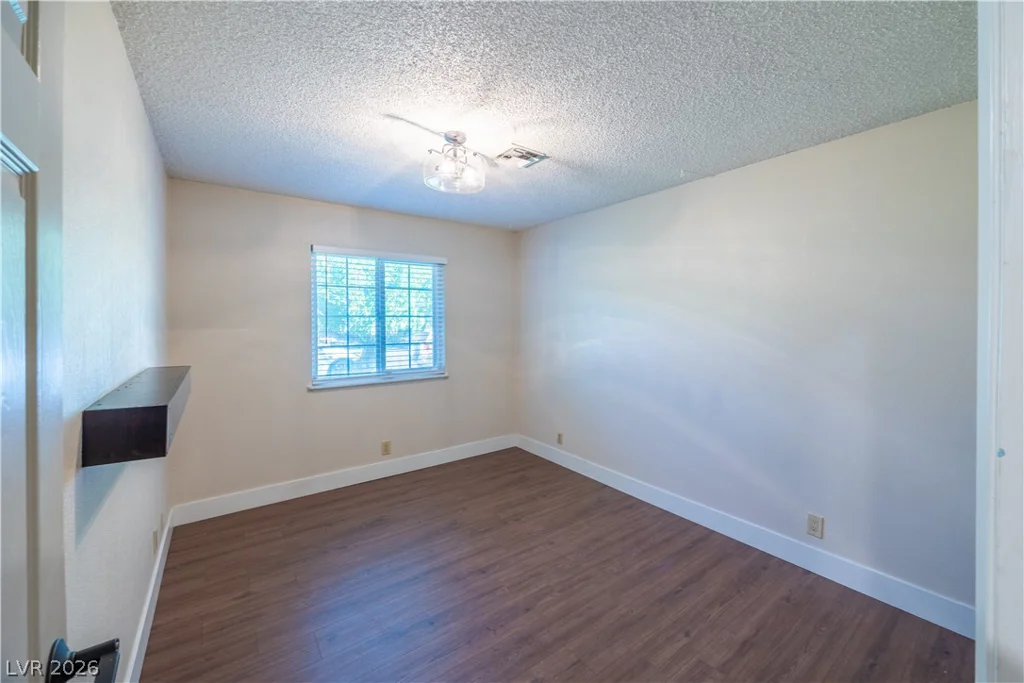 4571 Cleveland, Las Vegas, NV 89104