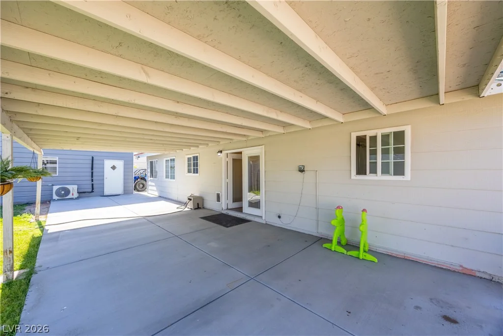 4571 Cleveland, Las Vegas, NV 89104