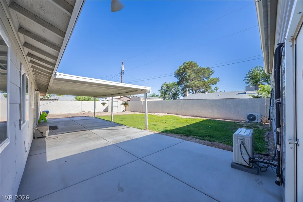 4571 Cleveland, Las Vegas, NV 89104