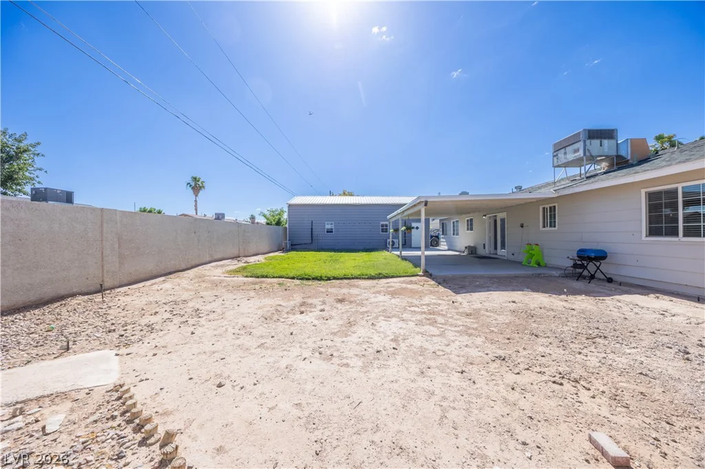 4571 Cleveland, Las Vegas, NV 89104