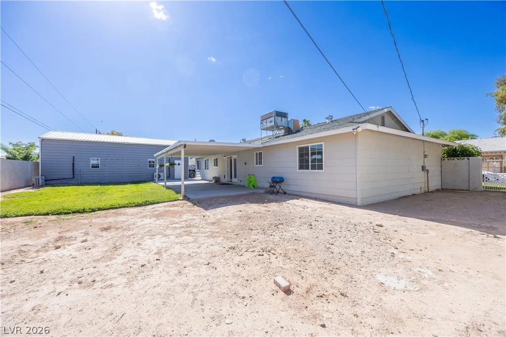 4571 Cleveland, Las Vegas, NV 89104