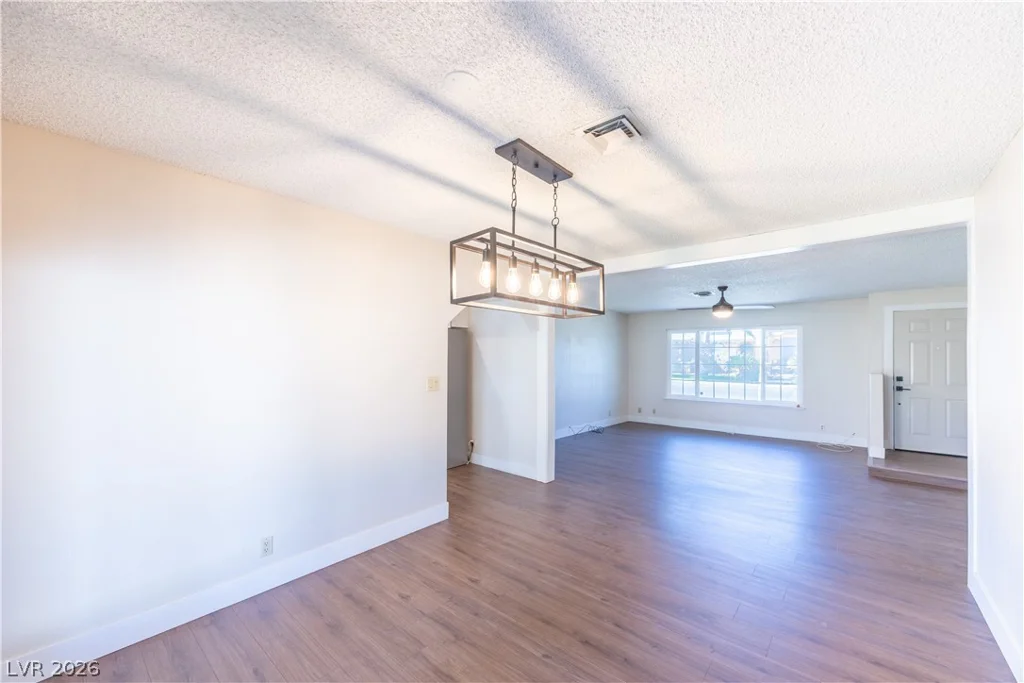 4571 Cleveland, Las Vegas, NV 89104