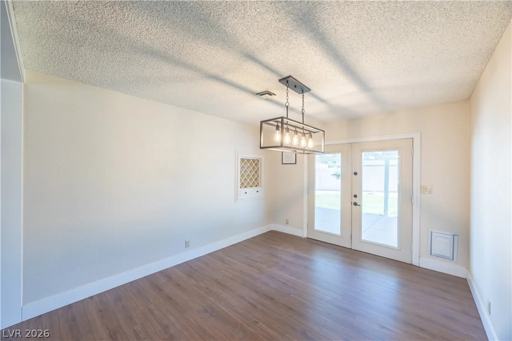 4571 Cleveland, Las Vegas, NV 89104