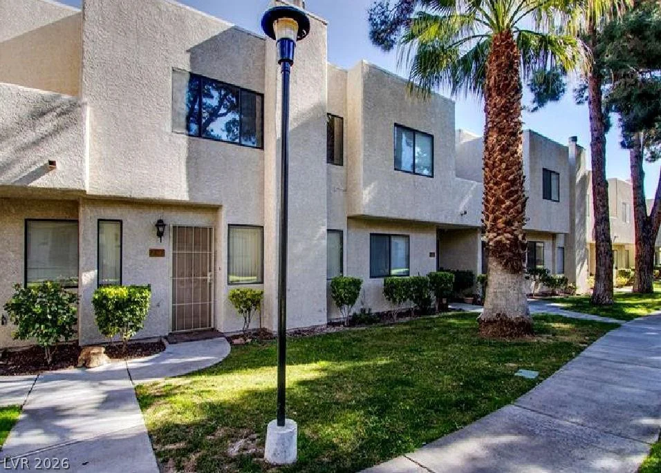 2631 Aracatuba, Las Vegas, NV 89121
