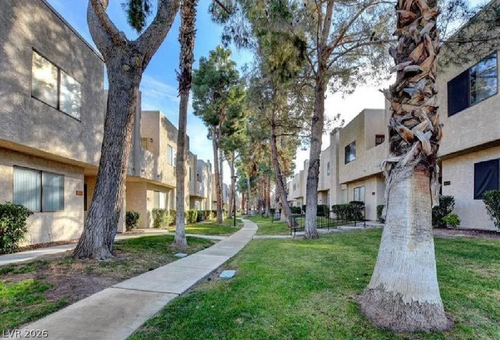 2631 Aracatuba, Las Vegas, NV 89121