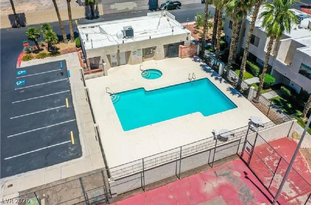 2631 Aracatuba, Las Vegas, NV 89121