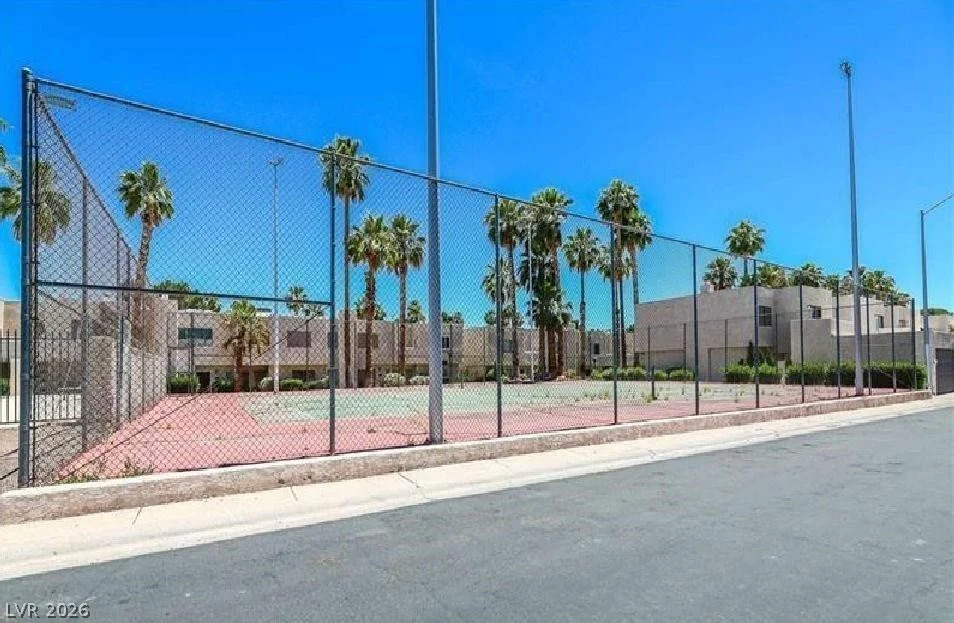 2631 Aracatuba, Las Vegas, NV 89121