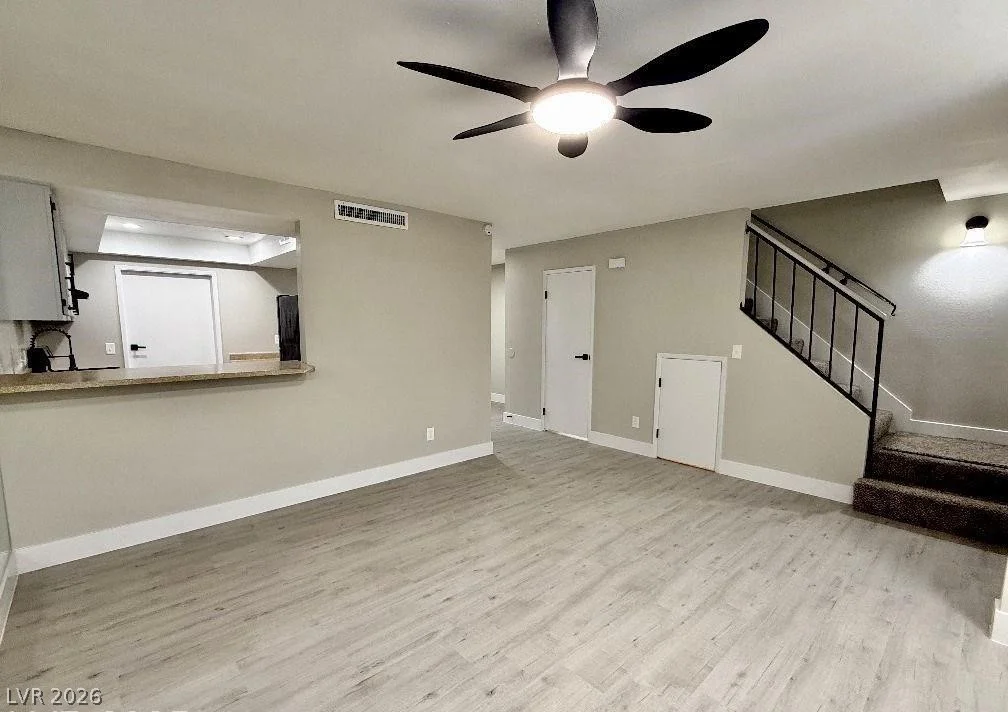 2631 Aracatuba, Las Vegas, NV 89121