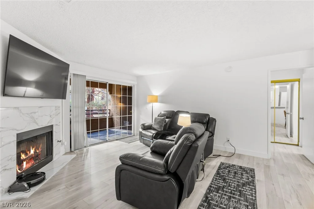 2200 Fort Apache, Las Vegas, NV 89117