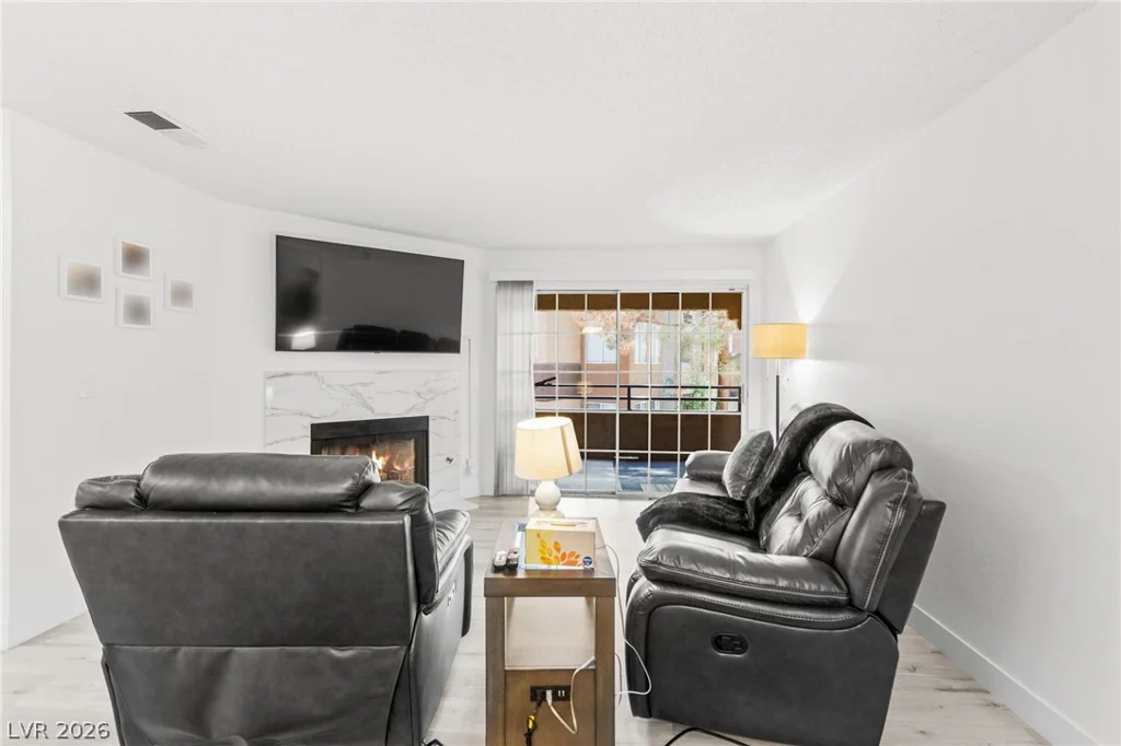 2200 Fort Apache, Las Vegas, NV 89117