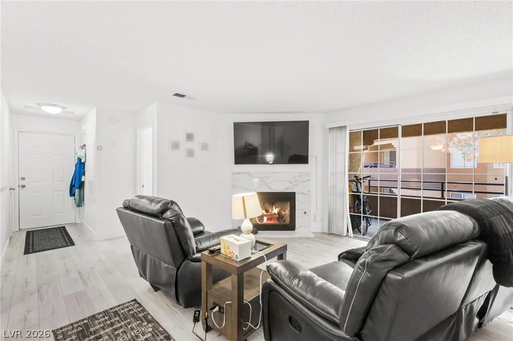 2200 Fort Apache, Las Vegas, NV 89117