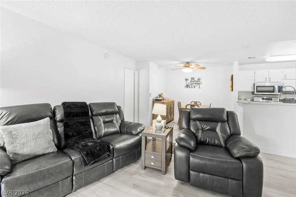 2200 Fort Apache, Las Vegas, NV 89117