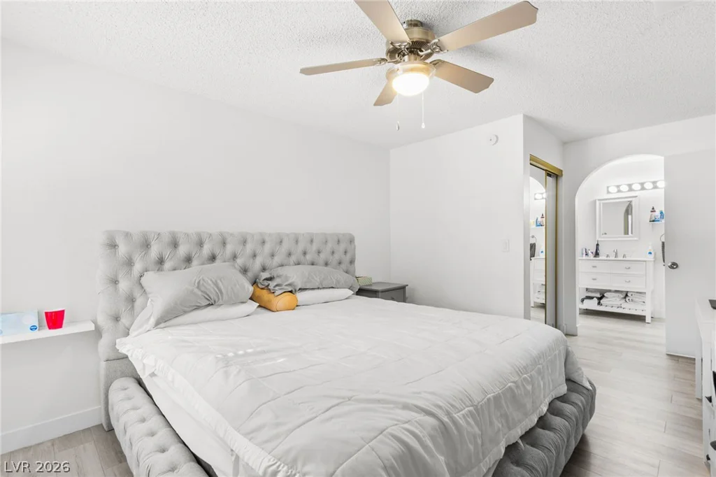 2200 Fort Apache, Las Vegas, NV 89117