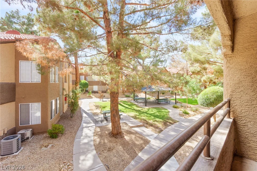 2200 Fort Apache, Las Vegas, NV 89117