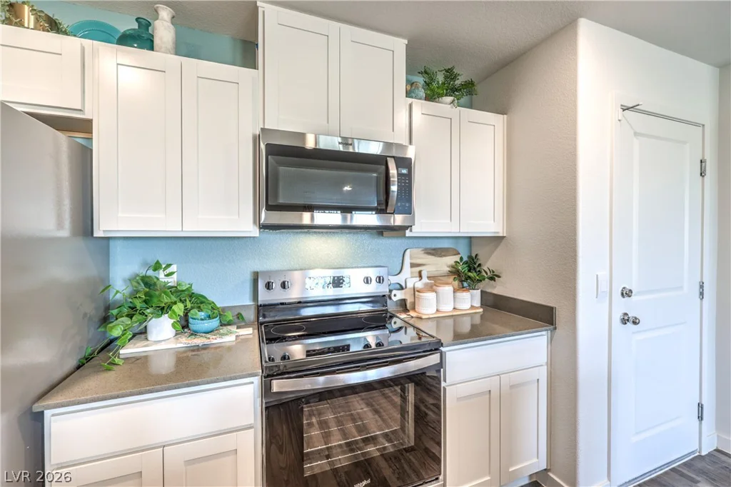913 Rosy Starling, Henderson, NV 89011