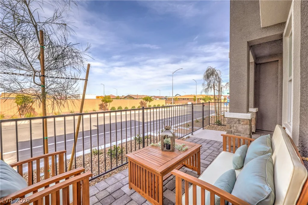 914 Rosy Starling, Henderson, NV 89011