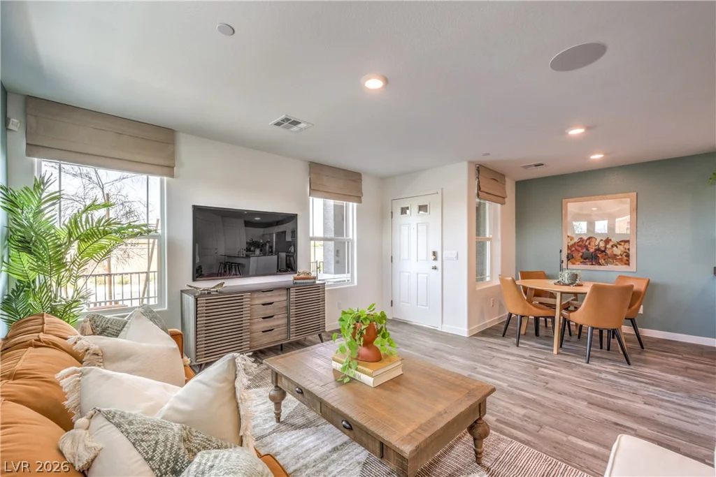 914 Rosy Starling, Henderson, NV 89011