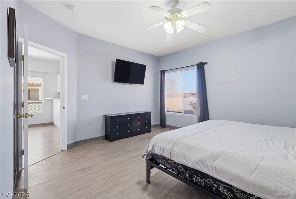 6913 Squaw Mountain, Las Vegas, NV 89130