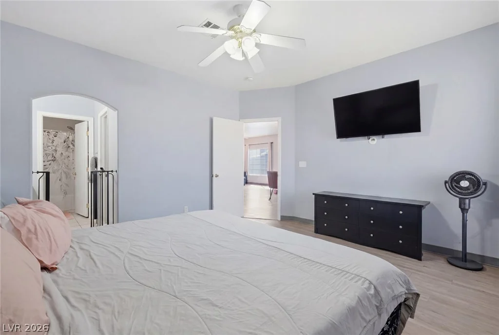 6913 Squaw Mountain, Las Vegas, NV 89130
