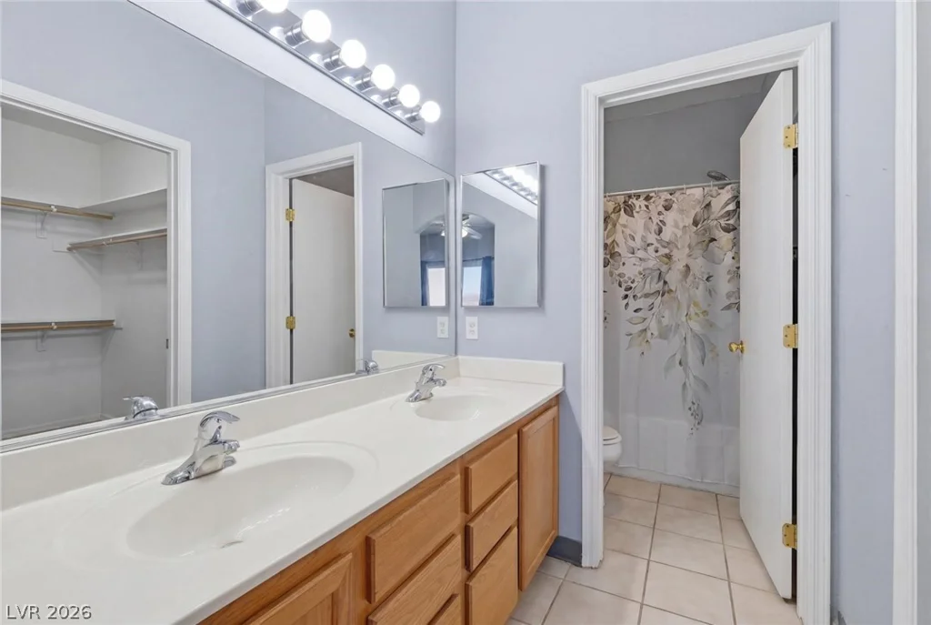 6913 Squaw Mountain, Las Vegas, NV 89130