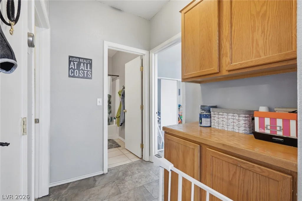 6913 Squaw Mountain, Las Vegas, NV 89130