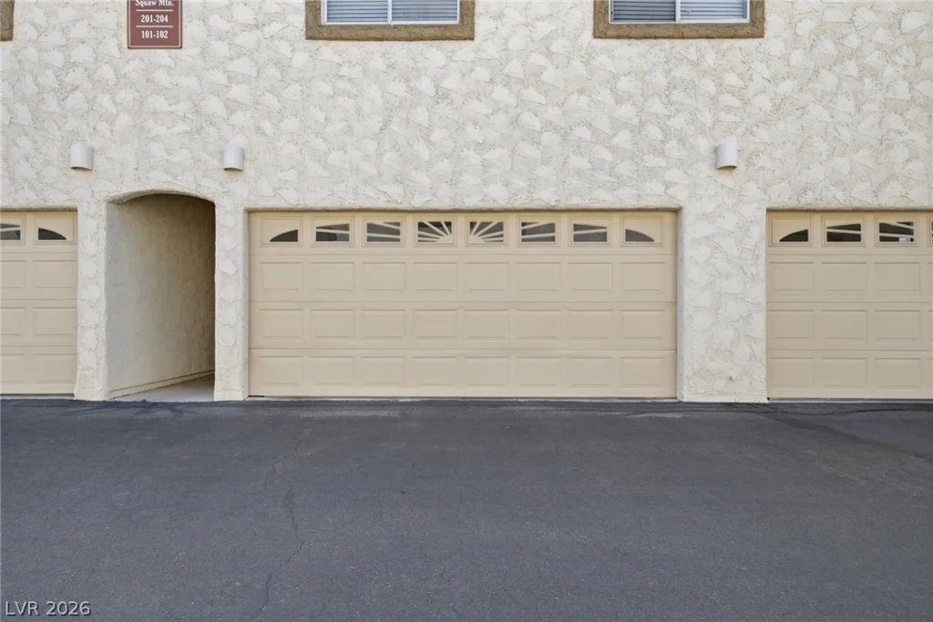 6913 Squaw Mountain, Las Vegas, NV 89130