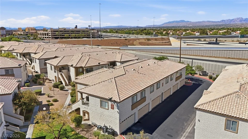 6913 Squaw Mountain, Las Vegas, NV 89130