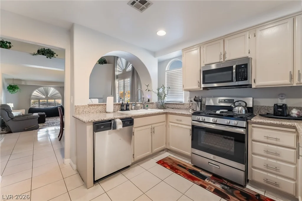 2733 Fire Water, Las Vegas, NV 89117