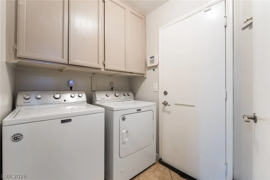 2733 Fire Water, Las Vegas, NV 89117