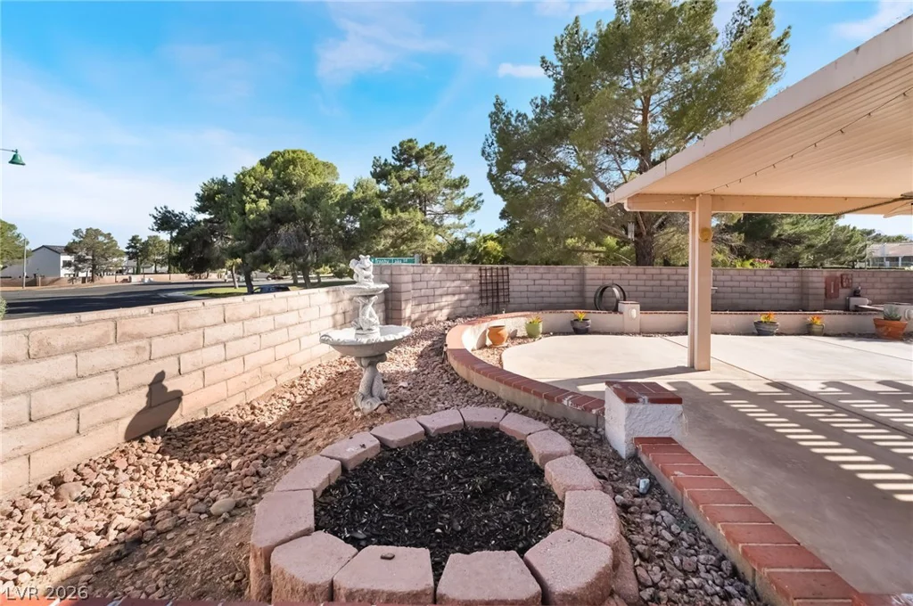 2733 Fire Water, Las Vegas, NV 89117