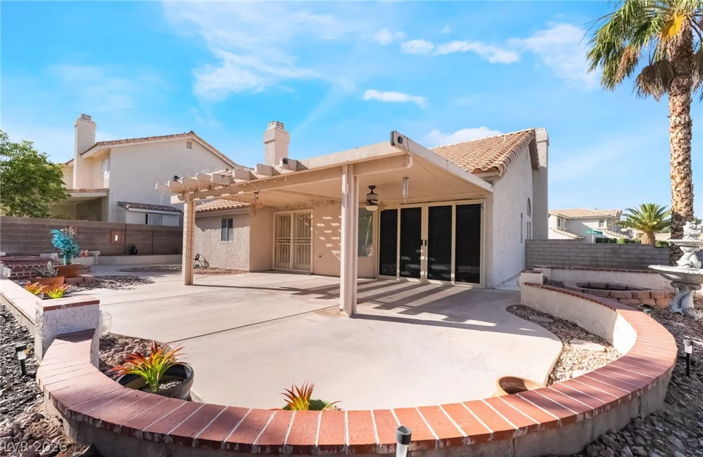 2733 Fire Water, Las Vegas, NV 89117
