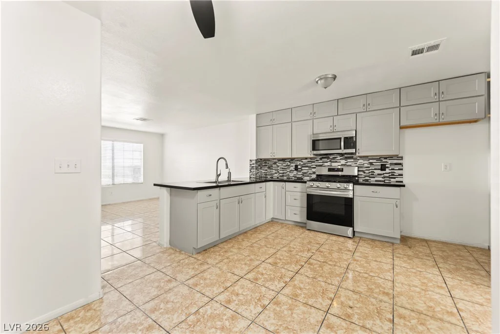 2153 Sleepy, Las Vegas, NV 89106