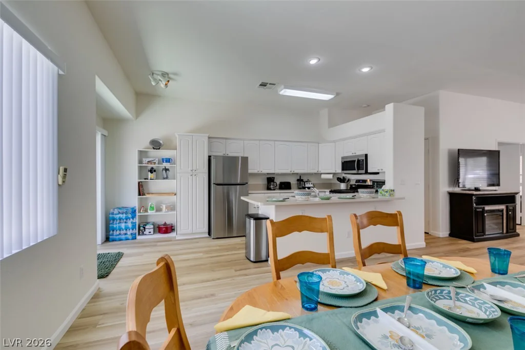 1274 Shimmering Glen, Henderson, NV 89014