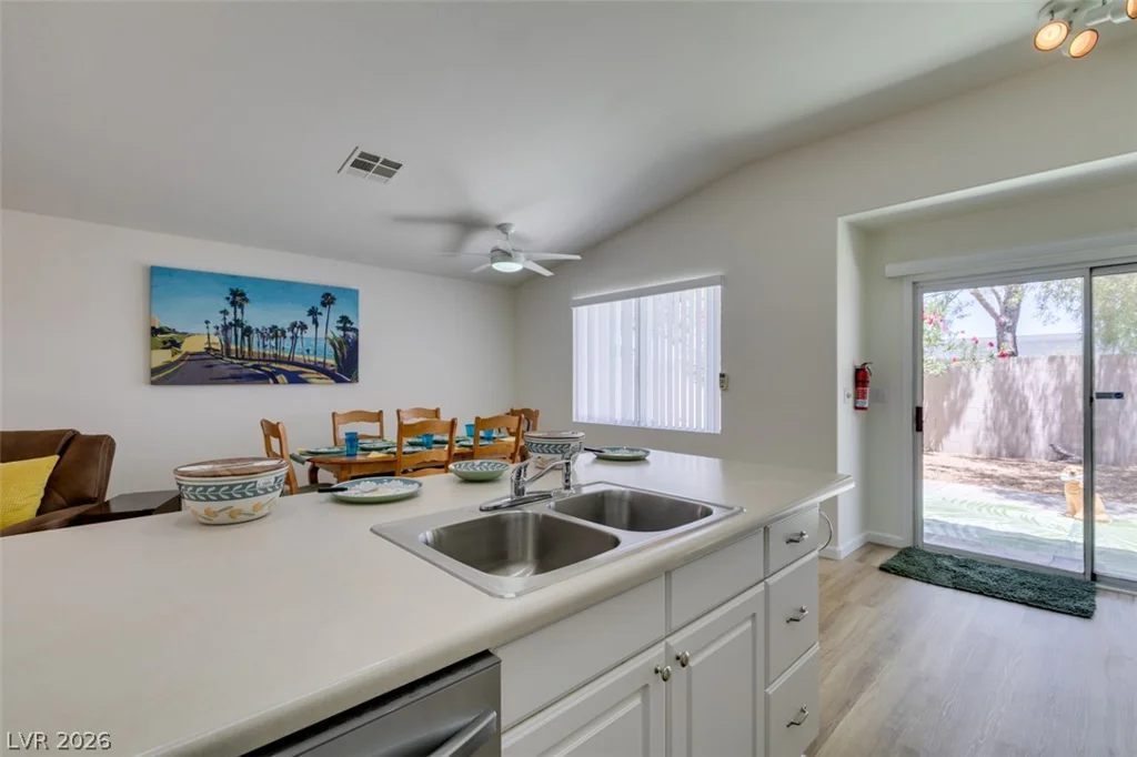 1274 Shimmering Glen, Henderson, NV 89014