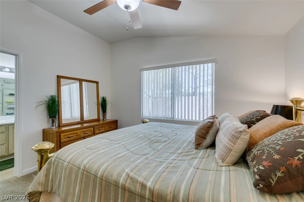 1274 Shimmering Glen, Henderson, NV 89014